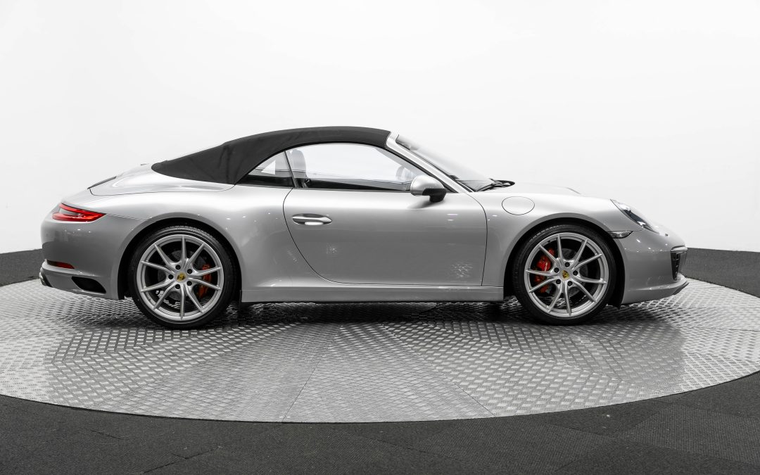 2017 Porsche 911 Carrera Cabriolet